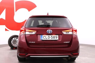 Toyota Auris vaihtoauto