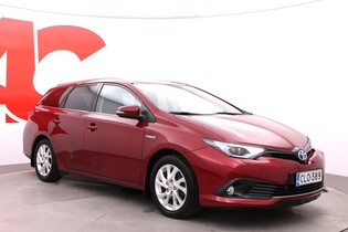 Toyota Auris vaihtoauto