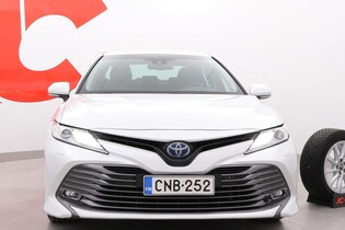 Toyota Camry vaihtoauto