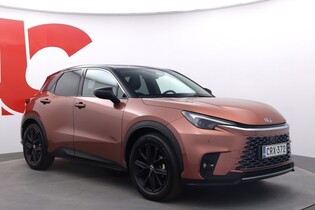 Lexus LBX vaihtoauto