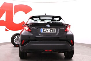 Toyota C-HR vaihtoauto