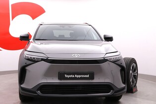 Toyota bZ4X vaihtoauto