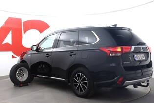 Mitsubishi Outlander PHEV vaihtoauto
