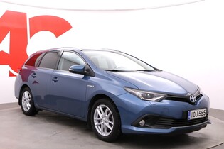 Toyota Auris vaihtoauto