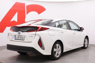 Toyota Prius Plug-in vaihtoauto
