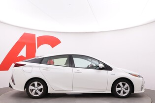 Toyota Prius Plug-in vaihtoauto