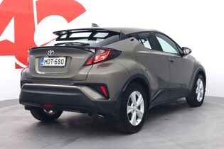 Toyota C-HR vaihtoauto