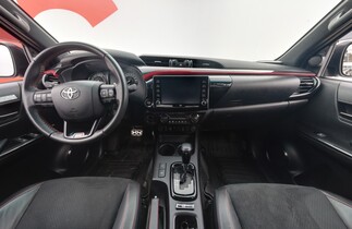 Toyota Hilux vaihtoauto