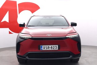 Toyota bZ4X vaihtoauto