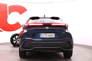 Toyota C-HR vaihtoauto