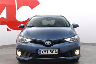Toyota Auris vaihtoauto