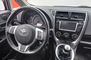Toyota Verso-S vaihtoauto