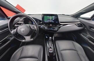Toyota C-HR vaihtoauto