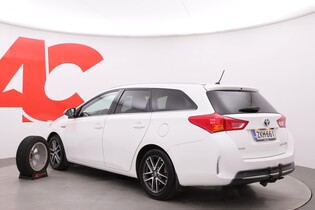 Toyota Auris vaihtoauto