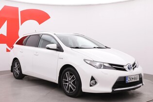 Toyota Auris vaihtoauto