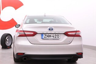 Toyota Camry vaihtoauto
