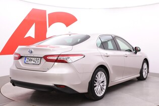 Toyota Camry vaihtoauto