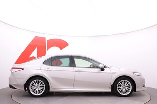 Toyota Camry vaihtoauto