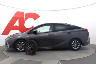 Toyota Prius Plug-in vaihtoauto