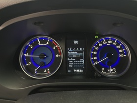 Toyota Hilux vaihtoauto