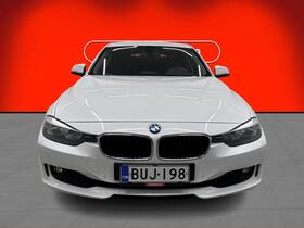 BMW 320 vaihtoauto
