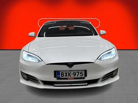 Tesla Model S vaihtoauto
