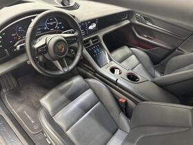 Porsche Taycan vaihtoauto