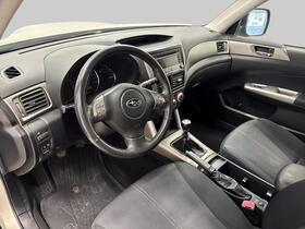 Subaru Forester vaihtoauto