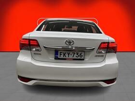 Toyota Avensis vaihtoauto