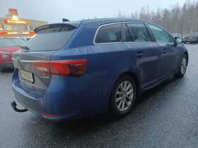 Toyota Avensis vaihtoauto