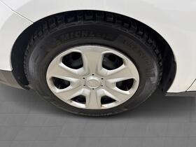 Ford Transit Courier vaihtoauto