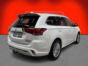 Mitsubishi Outlander PHEV vaihtoauto