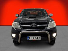 Toyota Hilux vaihtoauto
