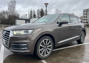 Audi Q7 vaihtoauto