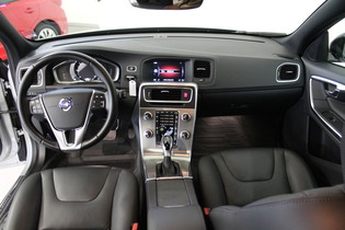 Volvo V60 Cross Country vaihtoauto