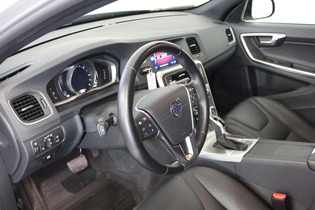 Volvo V60 Cross Country vaihtoauto