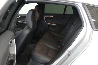 Volvo V60 Cross Country vaihtoauto