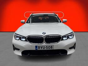 BMW 330 vaihtoauto