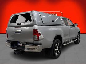 Toyota Hilux vaihtoauto