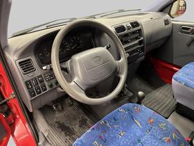 Toyota Hiace vaihtoauto