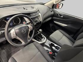 Nissan Navara vaihtoauto