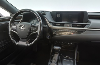 Lexus ES vaihtoauto