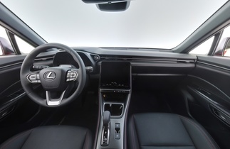 Lexus LBX vaihtoauto