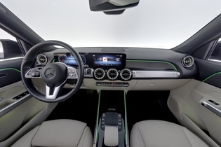 Mercedes-Benz EQB vaihtoauto