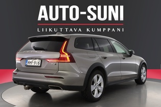 Volvo V60 Cross Country vaihtoauto