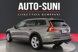 Volvo V60 Cross Country vaihtoauto