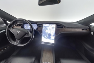 Tesla Model S vaihtoauto