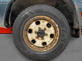 Mazda B2500 vaihtoauto