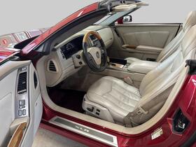 Cadillac Xlr vaihtoauto