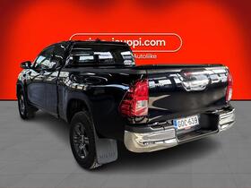 Toyota Hilux vaihtoauto